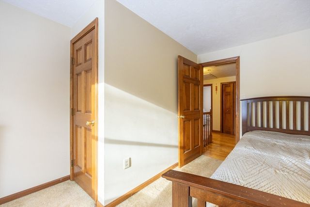 11 Quail Run Rd, Bellingham, MA 02019