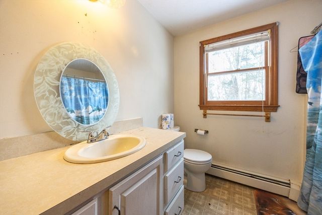 11 Quail Run Rd, Bellingham, MA 02019