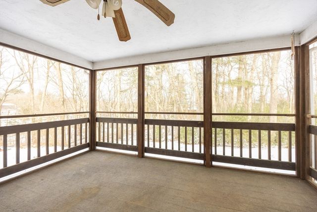 11 Quail Run Rd, Bellingham, MA 02019