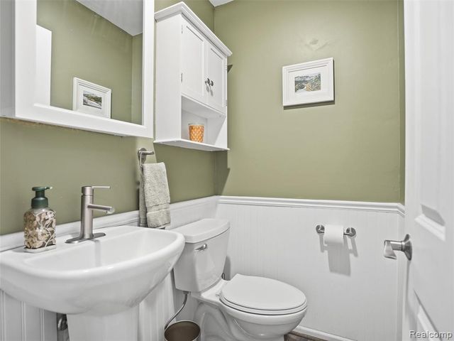 26450 Beamer Street, Harrison Twp, MI 48045