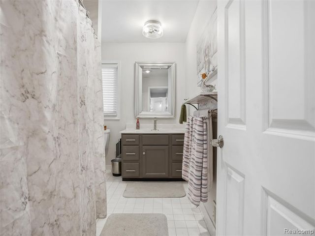 26450 Beamer Street, Harrison Twp, MI 48045