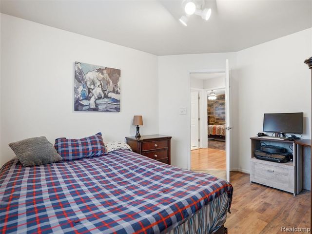 26450 Beamer Street, Harrison Twp, MI 48045