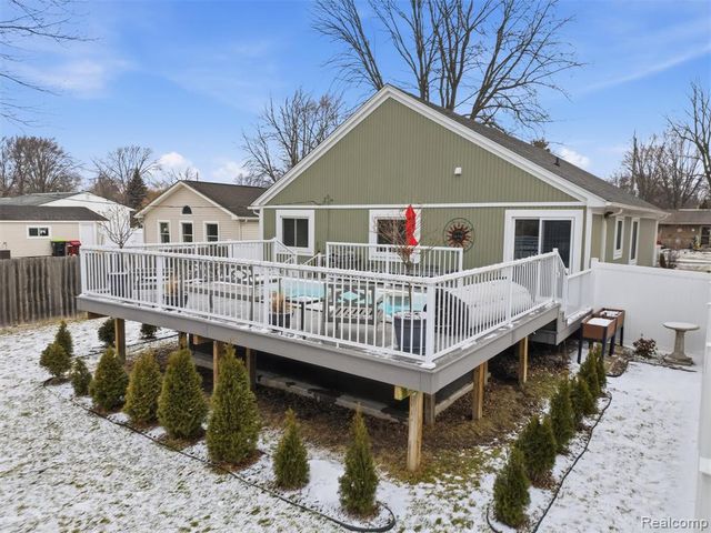 26450 Beamer Street, Harrison Twp, MI 48045