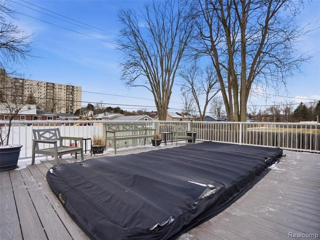 26450 Beamer Street, Harrison Twp, MI 48045