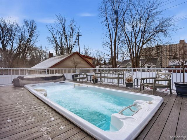 26450 Beamer Street, Harrison Twp, MI 48045