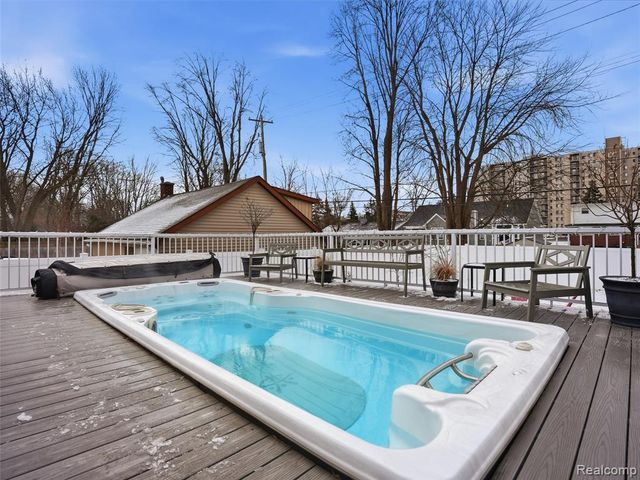 26450 Beamer Street, Harrison Twp, MI 48045