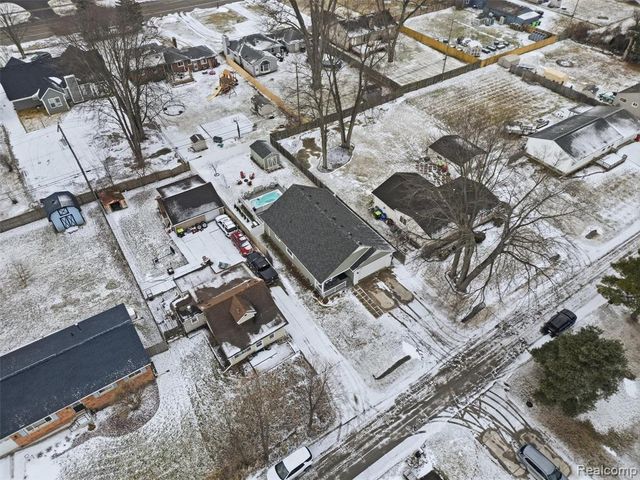 26450 Beamer Street, Harrison Twp, MI 48045