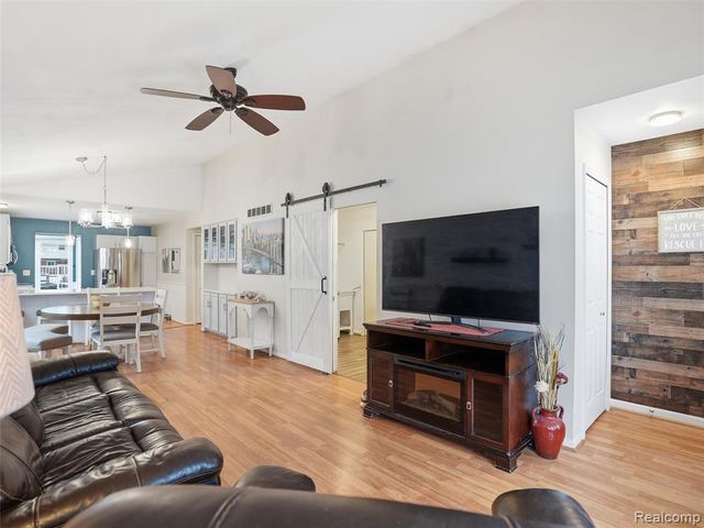 26450 Beamer Street, Harrison Twp, MI 48045