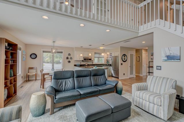 479 Mariner Drive, Bayport, MN 55003