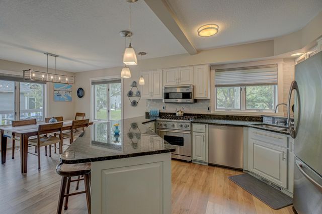 479 Mariner Drive, Bayport, MN 55003