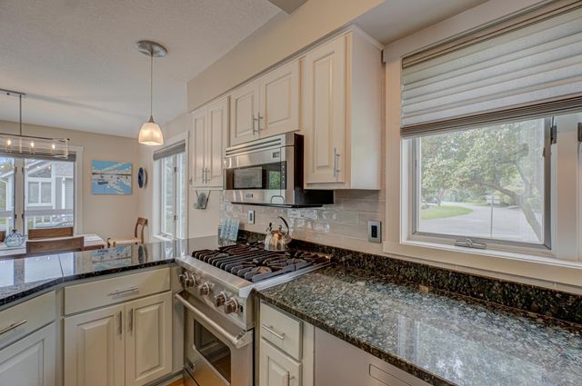 479 Mariner Drive, Bayport, MN 55003