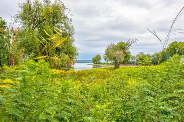 479 Mariner Drive, Bayport, MN 55003