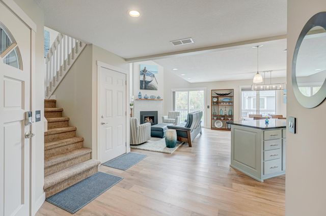 479 Mariner Drive, Bayport, MN 55003