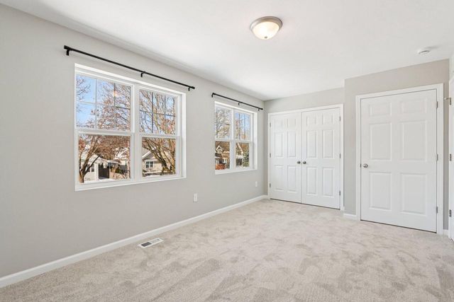 415 Oakland AVENUE, Waukesha, WI 53186