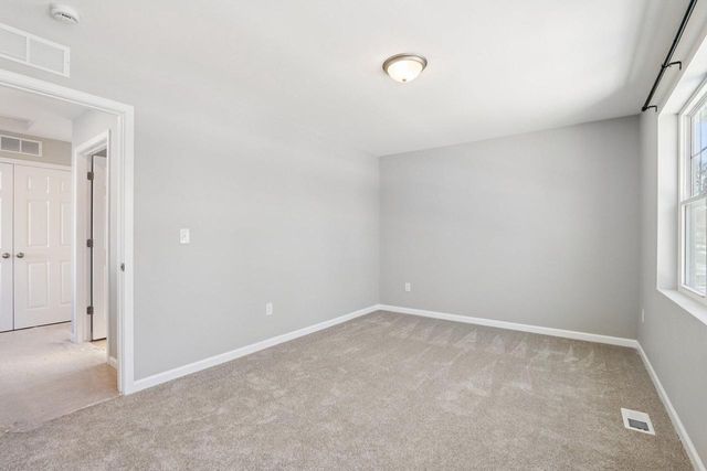 415 Oakland AVENUE, Waukesha, WI 53186