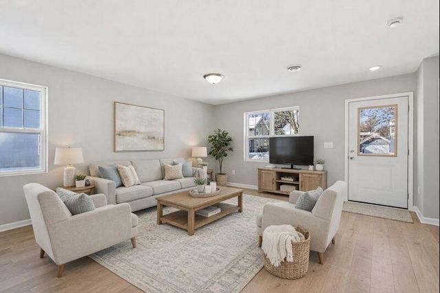 415 Oakland AVENUE, Waukesha, WI 53186