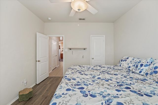 3801 Surf Street, Denton, TX 76208