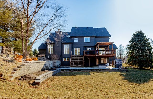 4205 Quail Court, West Des Moines, IA 50265