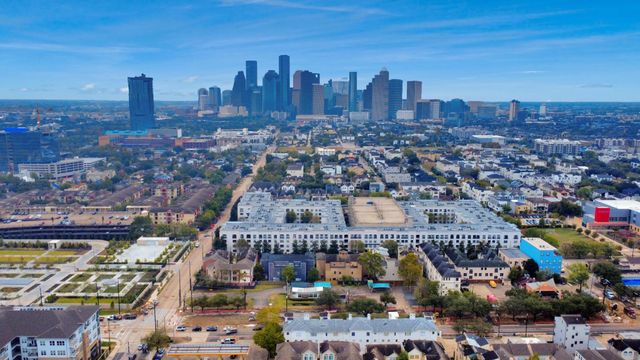 1014 Montrose Boulevard G, Houston, TX 77019