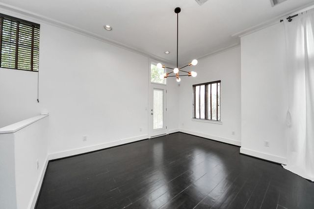 1014 Montrose Boulevard G, Houston, TX 77019