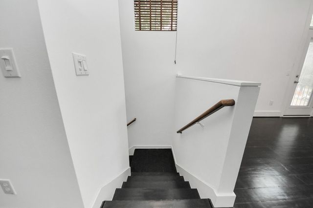 1014 Montrose Boulevard G, Houston, TX 77019