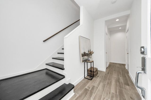 1014 Montrose Boulevard G, Houston, TX 77019