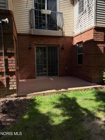 1964 Devinci Drive, Toledo, OH 43615