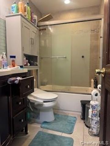 12 Hilton Court, Hicksville, NY 11801