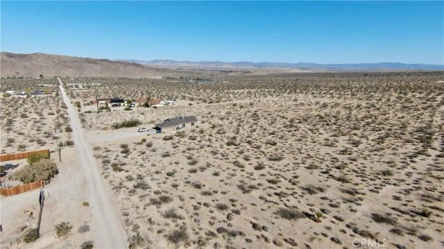 6883 Peterson, 29 Palms, CA 92277