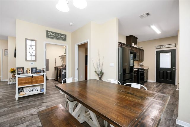 407 Reynolds Ave, Taft, TX 78390