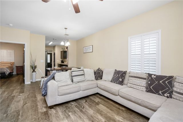 407 Reynolds Ave, Taft, TX 78390