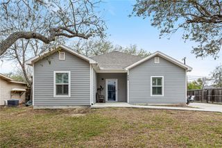 407 Reynolds Ave, Taft, TX 78390