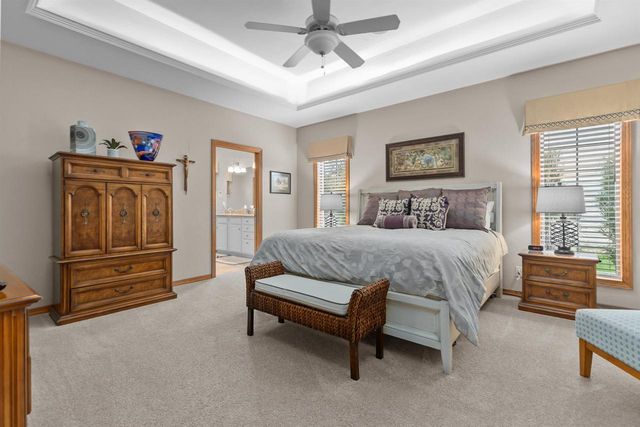 217 E WENTWORTH LANE, Appleton, WI 54913