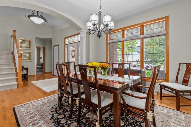 217 E WENTWORTH LANE, Appleton, WI 54913