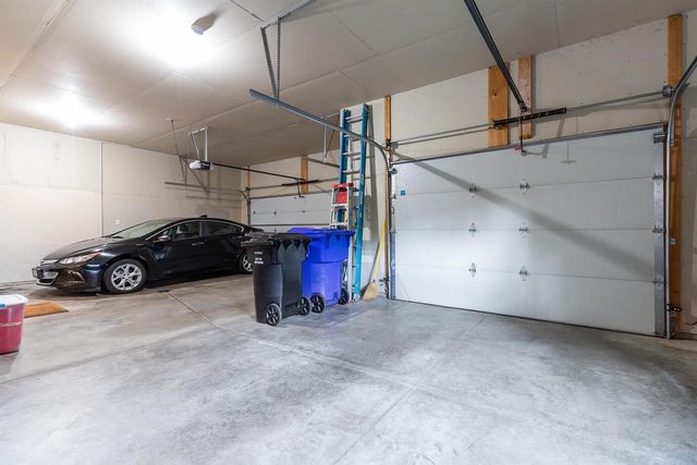 217 E WENTWORTH LANE, Appleton, WI 54913