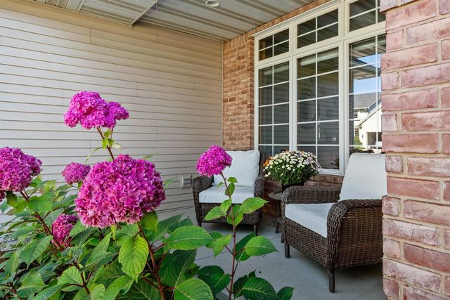 217 E WENTWORTH LANE, Appleton, WI 54913