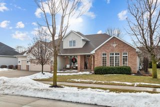 217 E WENTWORTH LANE, Appleton, WI 54913