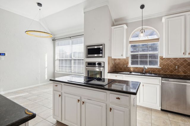 8012 Greenwood Drive, Plano, TX 75025