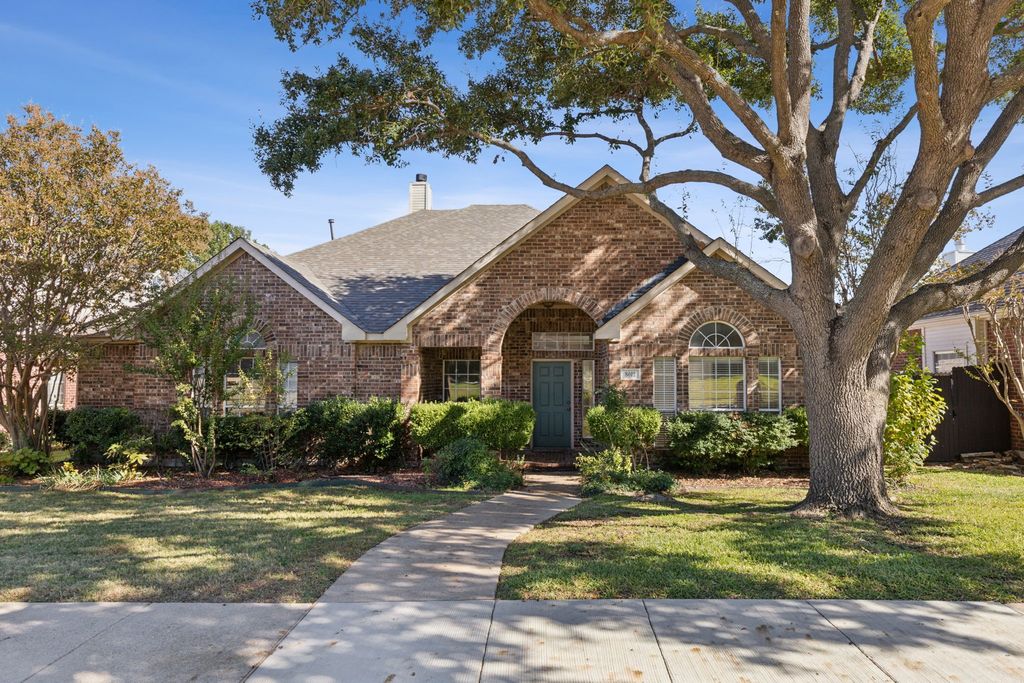8012 Greenwood Drive, Plano, TX 75025