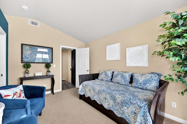 9122 Bungalow Way, Elk Grove, CA 95758