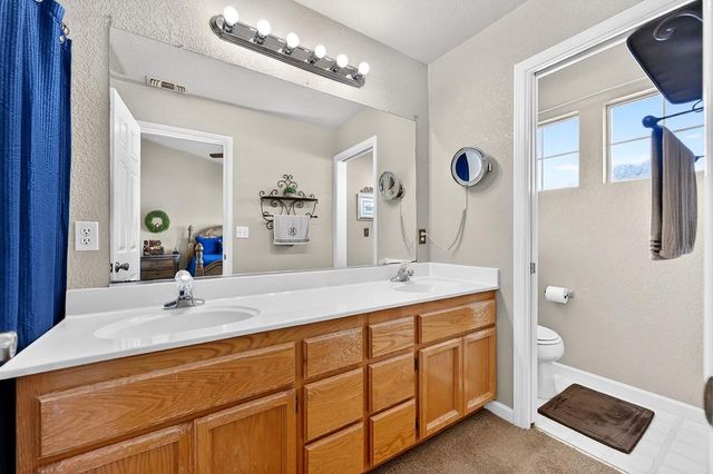 9122 Bungalow Way, Elk Grove, CA 95758