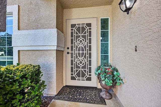 9122 Bungalow Way, Elk Grove, CA 95758