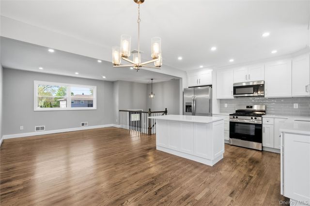 49 Sandy Hollow Drive, Smithtown, NY 11787