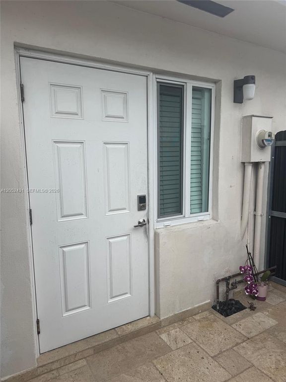 3340 SW 139th Avenue 1, Miami, FL 33175