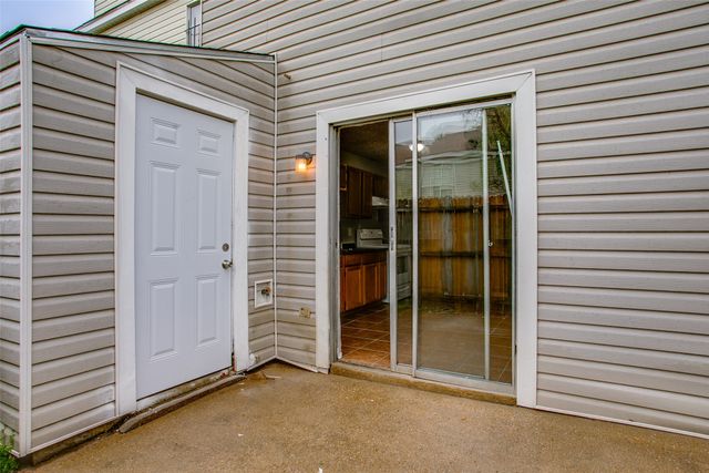 10500 Lake June L03, Dallas, TX 75217