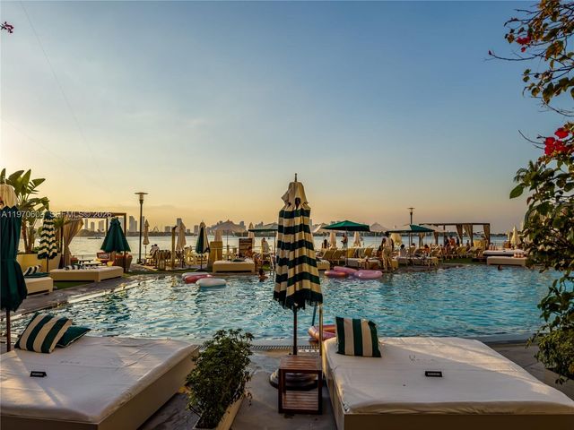 1100 West Ave 520, Miami Beach, FL 33139