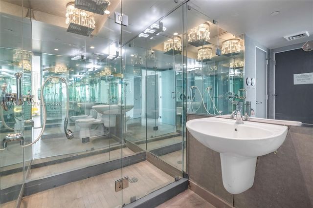 1100 West Ave 520, Miami Beach, FL 33139