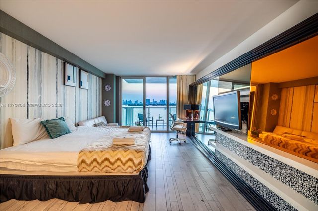 1100 West Ave 520, Miami Beach, FL 33139