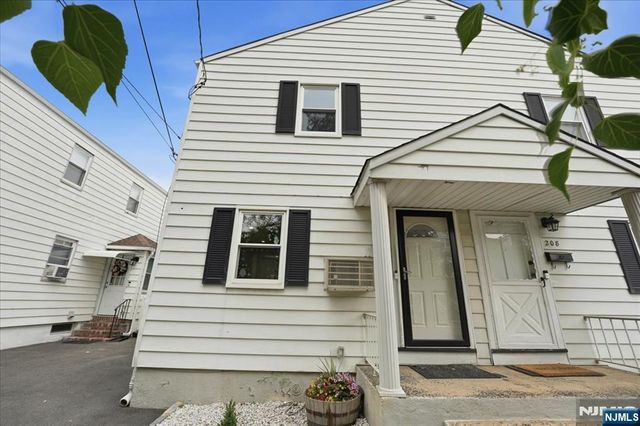 210 17th Street, Bloomfield, NJ 07003