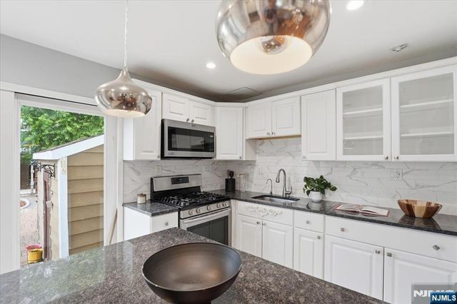210 17th Street, Bloomfield, NJ 07003